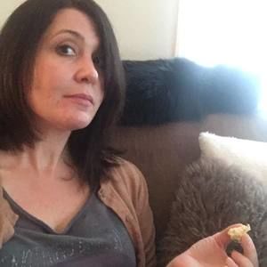 Meet your Posher, Cynthia